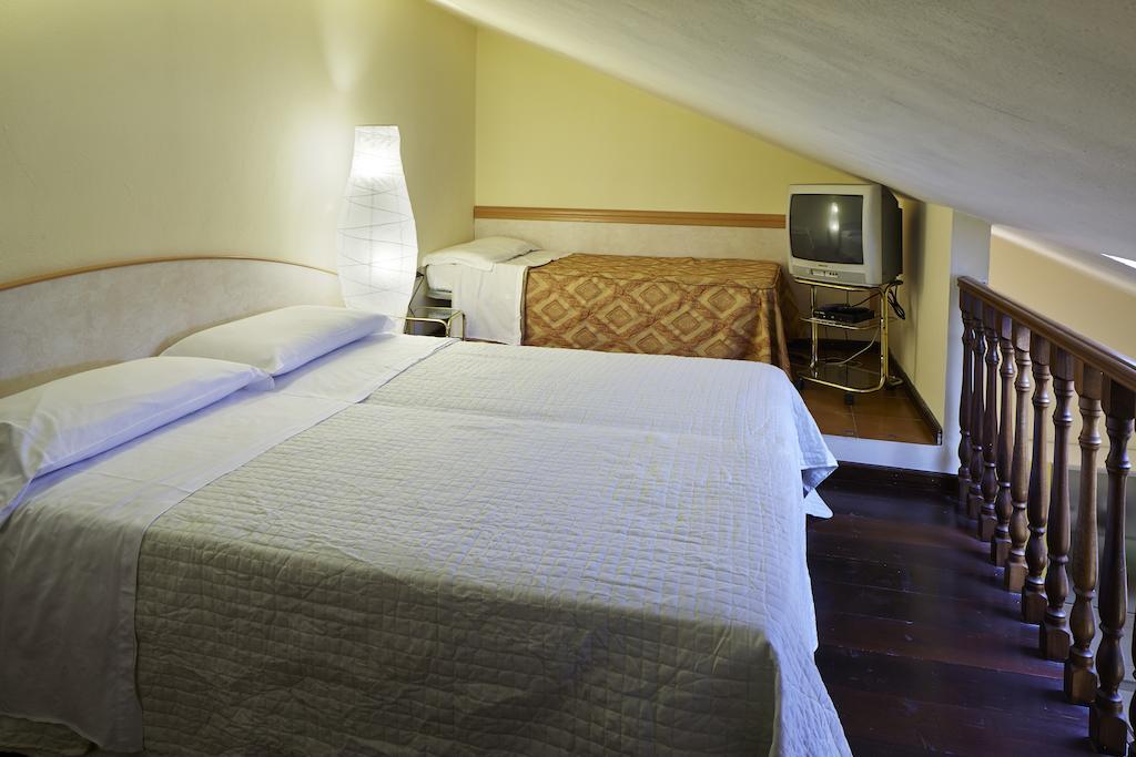Residence Cavour 63 Ravenna Room photo